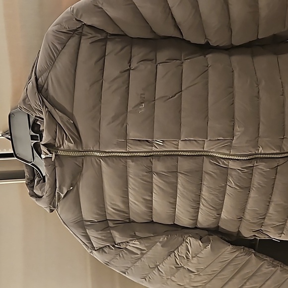 VUORI Steadfast Full Zip Hooded Jacket ~ Balsam XL NWT - Picture 10 of 16